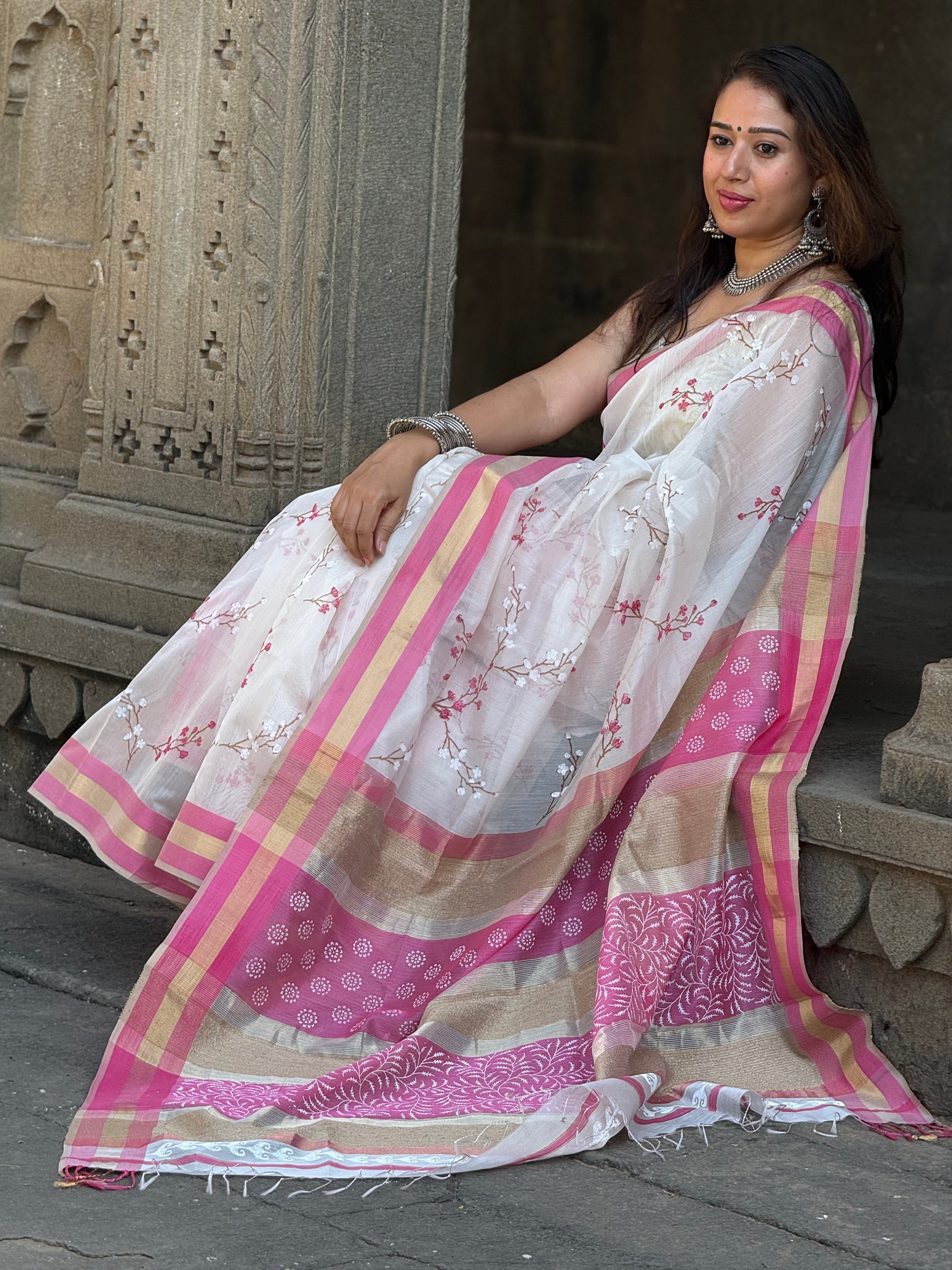 Maheshwari White and Pink — Maheshwari silk-by-cotton Saree | Craftlooms